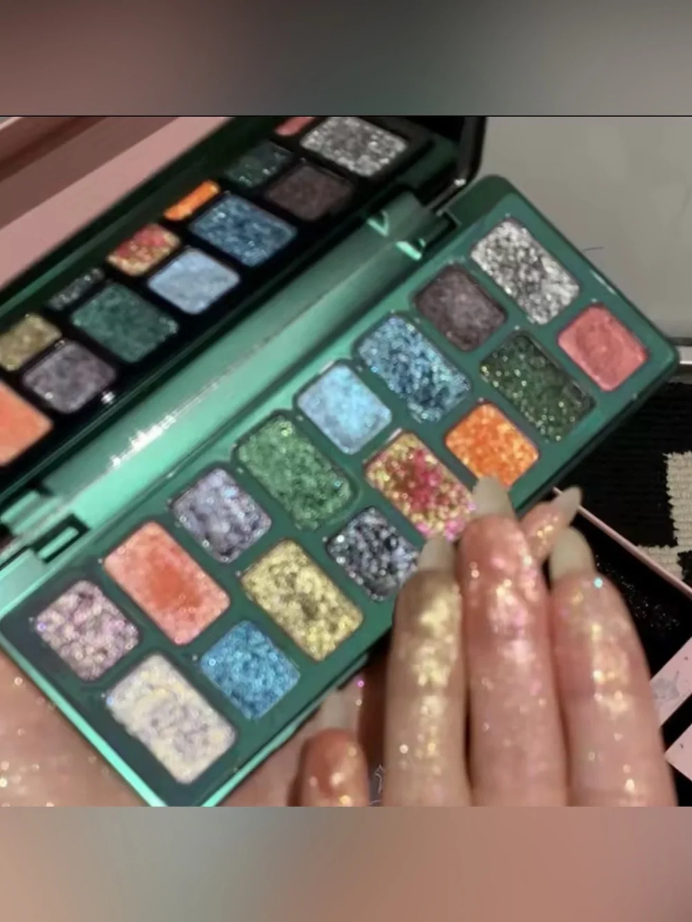 Shimmer Eyeshadow Palette - Multi Glitter Shades